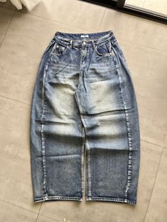 (Category: ) located in . Submitted by thriftn0_limits (Listing ID 1430821276, Image 1). Description: .