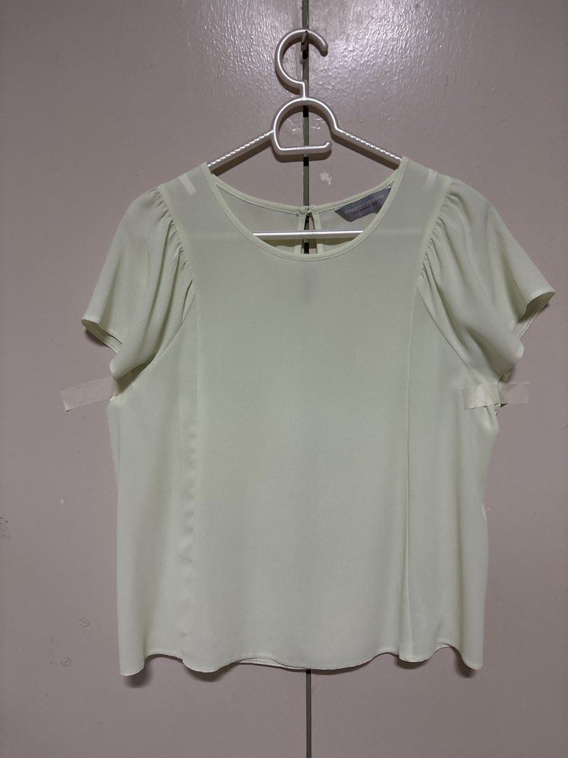 Dorothy Perkins Pastel Blouse (Category: Blouses) located in Manila. Submitted by shoplush (Listing ID 1430920462, Image 1). Description: Mint green top Fabric is 97% Polyester Medium size.