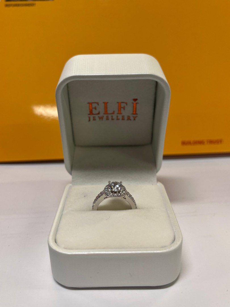 Elfi Ring (Category: Rings) located in Shah Alam. Submitted by jcm115 (Listing ID 1430825329, Image 3). Description: hai korang. kita baru je beli cincin ni on 5/4/2026 dkt elfi icity shah alam dengan harga RM419.00. tapi nak jual balik. tak pernah pakai, still in box and dalam plastik. sekali dengan kad untuk cuci lifetime! WTS: Woman’s Ring Price: RM 400.00 negotiable Size: 9. but can exchange dkt mana2 branch elfi (14days) until 19/4/2026 only