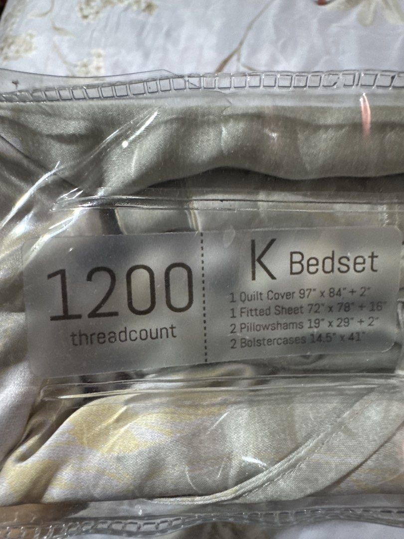 Epitex Tencel Printed Allura King Bed Set (Category: Bedding & Towels) located in Singapore. Submitted by dreaming_daisy (Listing ID 1430908415, Image 2). Description: Epitex Tencel Printed Bed Set - King size 1200 Threadcount Bought for $299. Never used..