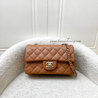 (Category: ) located in . Submitted by brands_lover (Listing ID 1430834216, Image 1). Description: .
