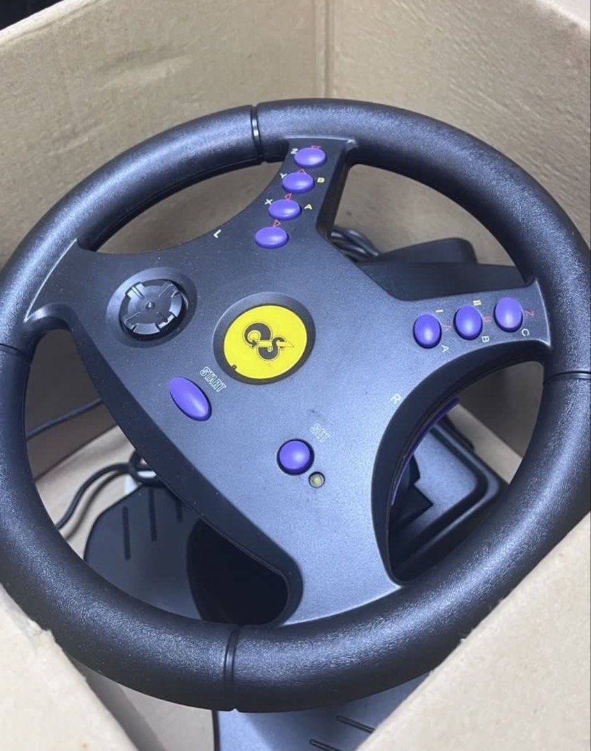 Formula Zero Racing Controller （分類：手掣）位於 Hong Kong。 由 gy7f84zk5f97034 提交（商品編號 1430913741，圖片 2）。簡介： 三用軚盤 (可打PlayStation1 SEGA Dreamcast SEGA SATURN)。
