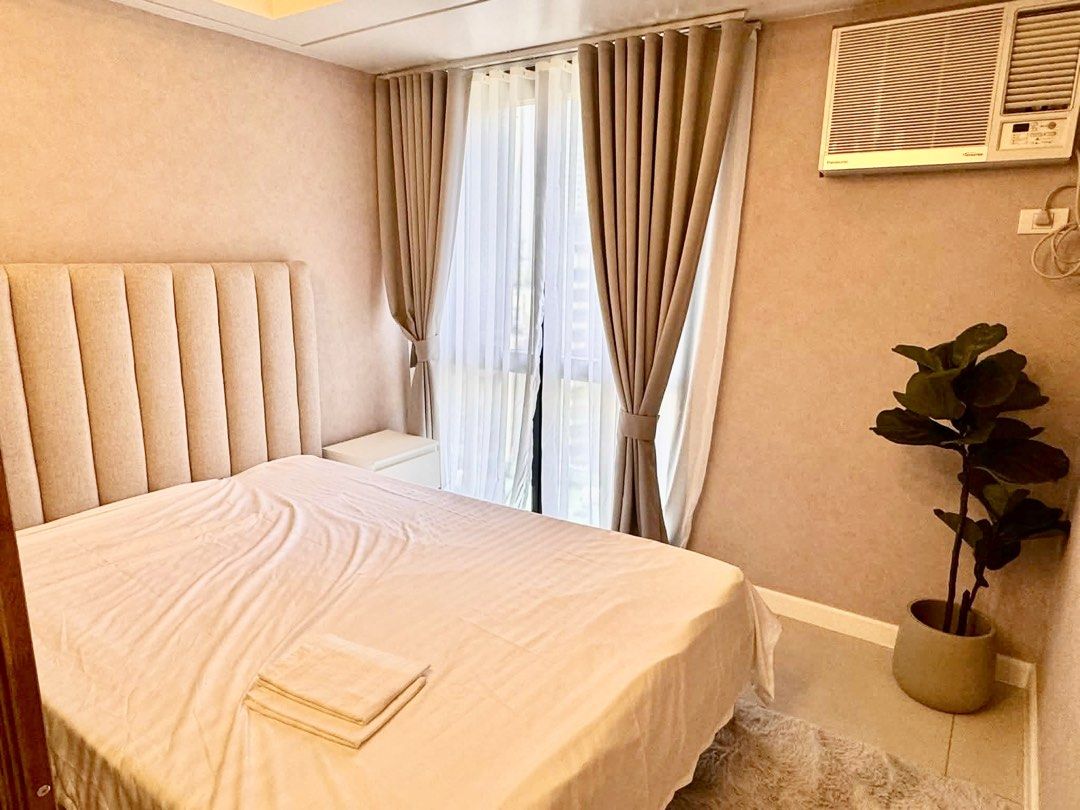 Gentry Residences Makati Studio for Lease (Category: Apartments & Condos) located in Manila. Submitted by steffie.yu (Listing ID 1430942644, Image 3). Description: ‼️For Lease‼️ ☘️Gentry Residences Makati☘️ Looking for a stylish and comfortable space in a prime location? This 30 sqm fully furnished studio unit at Gentry is perfect for modern city living. 🏢 Project by Alveo 🛋️ Fully Furnished 📐 30 sqm Studio 💰 Lease Rate: ₱35,000/month Enjoy a