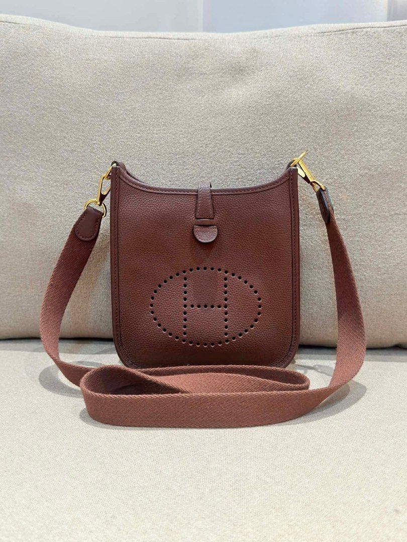 Guaranteed authentic Hermes TPM (Category: Luxury Bags & Wallets) located in San Juan City. Submitted by akimadison.ph (Listing ID 1430974999, Image 1). Description: Excellent condish! With receipt and dustbag Free organizer .