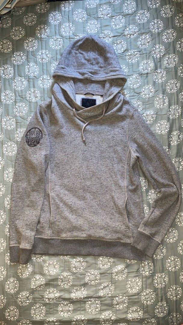 Guess Hoodie with Hood (Category: Hoodies) located in Manila. Submitted by miloqntro (Listing ID 1430839323, Image 2). Description: Original Guess Jacket Really Good Quality! Negotiable!!.