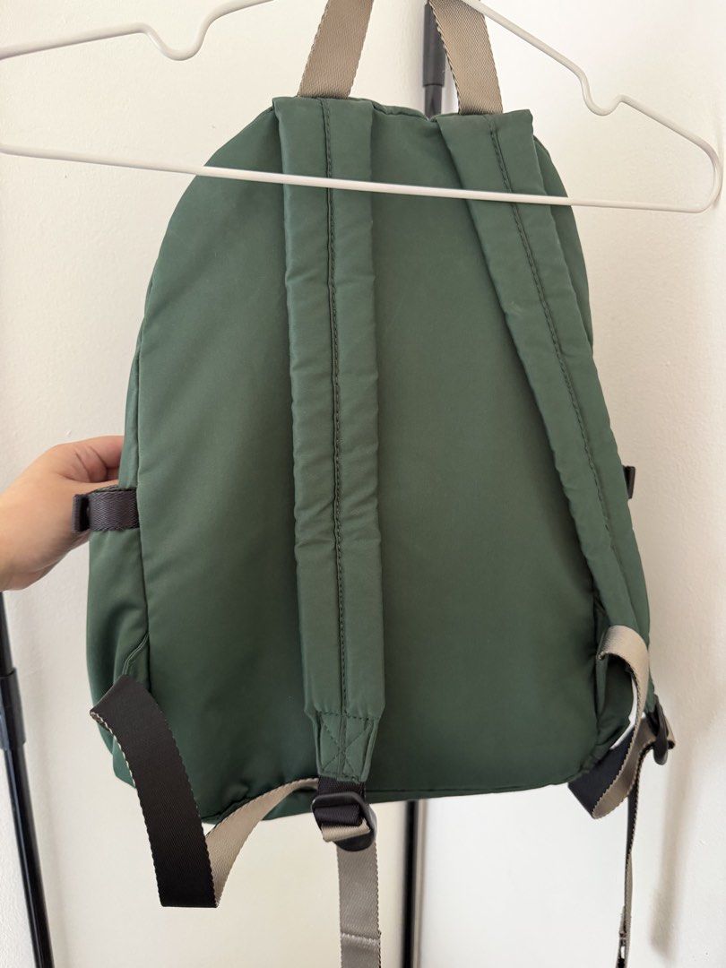 Hedgren Cosmos Backpack - Green (Category: Backpacks) located in Marilao. Submitted by mebslerman (Listing ID 1430905677, Image 3). Description: ‘-INTERIOR FEATURES -Main compartment has an organiser with key chain inside -padded laptop sleeve that fits laptop up to 13” -EXTERIOR FEATURES -Double padded, adjustable shoulder straps -Two snap-button side pockets -Black hardware -Water- and dust repellent material -Two-tone cube hanger - Flaws shown