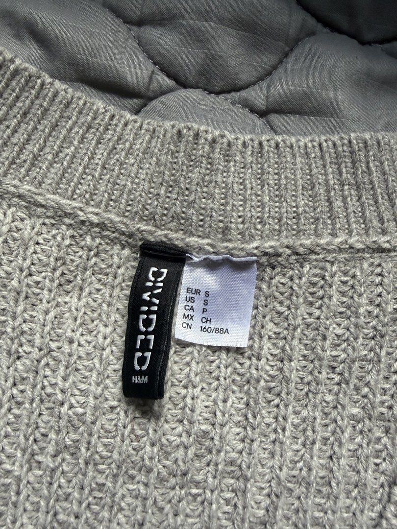 H&M Knit Sweater Vest (Category: Sleeveless) located in Talisay. Submitted by kuronuma (Listing ID 1430834125, Image 2). Description: - not my style anymore - barely used - Gcash / BPI.