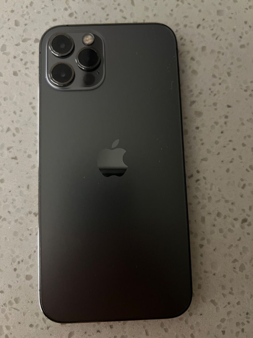 iPhone 12 Pro 128gb (Category: iPhone 12 Series) located in Caloocan City. Submitted by pcares_cloud (Listing ID 1430917105, Image 2). Description: With box and charger All parts are ooriginal..