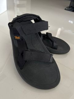 (Category: ) located in . Submitted by luftoshop (Listing ID 1430888471, Image 1). Description: .