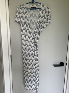 (Category: ) located in . Submitted by jeanm (Listing ID 1430814715, Image 1). Description: .