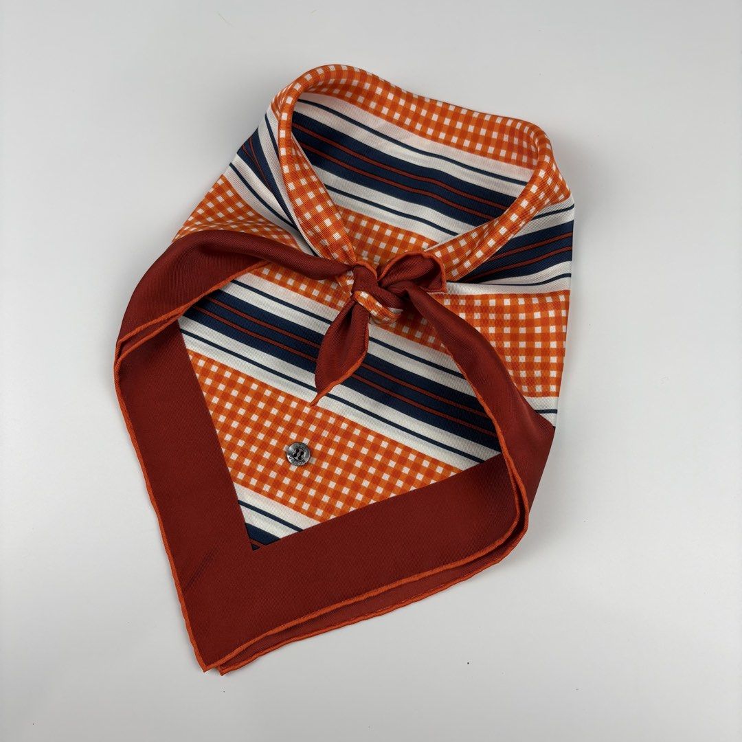 Louis Vuitton Silk Neck Scarf (Category: Luxury Accessories) located in Bacolod City. Submitted by cast.archives (Listing ID 1430957217, Image 2). Description: Louis Vuitton Silk Neck Scarf Authentic Size: Small Condition: Excellent Flaw: Missing tag Measurement Width: 17" Length: 17".
