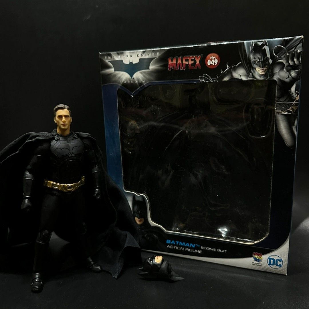 MAFEX Batman Begins (Category: Figurines & Statues) located in Caloocan City. Submitted by wip_toy_store (Listing ID 1430860801, Image 1). Description: Back in box No issues Complete.
