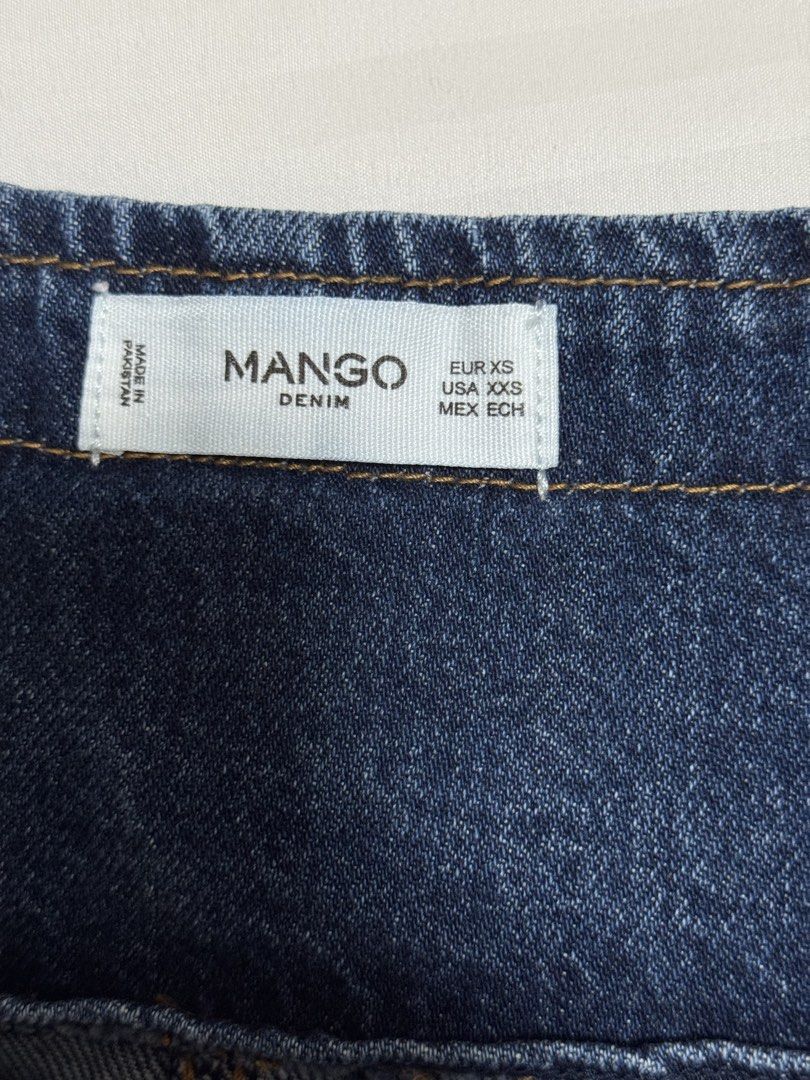 Mango Denim Overall Dress - XS (Category: Dresses) located in Manila. Submitted by summer.731 (Listing ID 1430866718, Image 3). Description: .