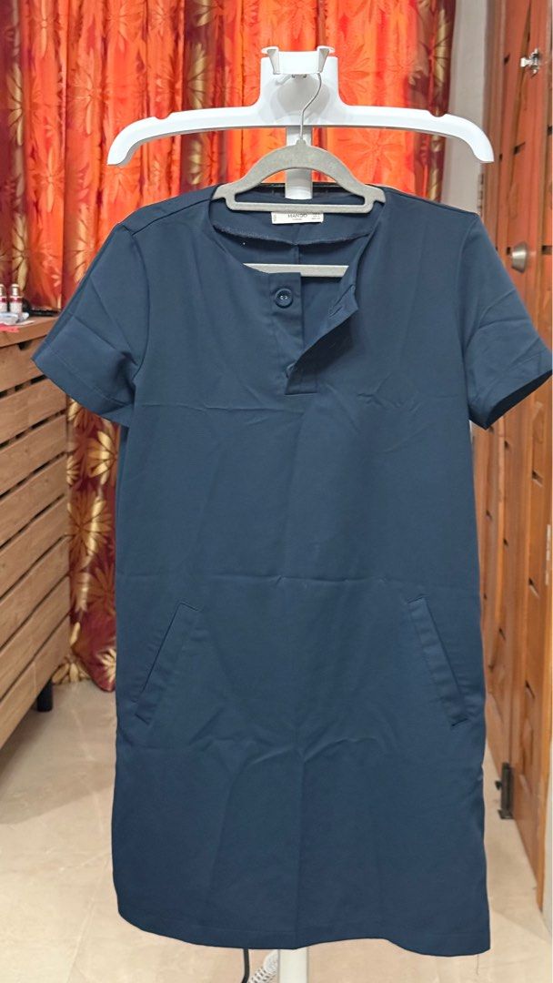 Mango Office Dress Small Blue (Category: Dresses) located in Caloocan City. Submitted by _.helloItsMe (Listing ID 1430872877, Image 2). Description: Mango dress good for office or casual Size Small Color: Dark Blue RFS: di na kasya.