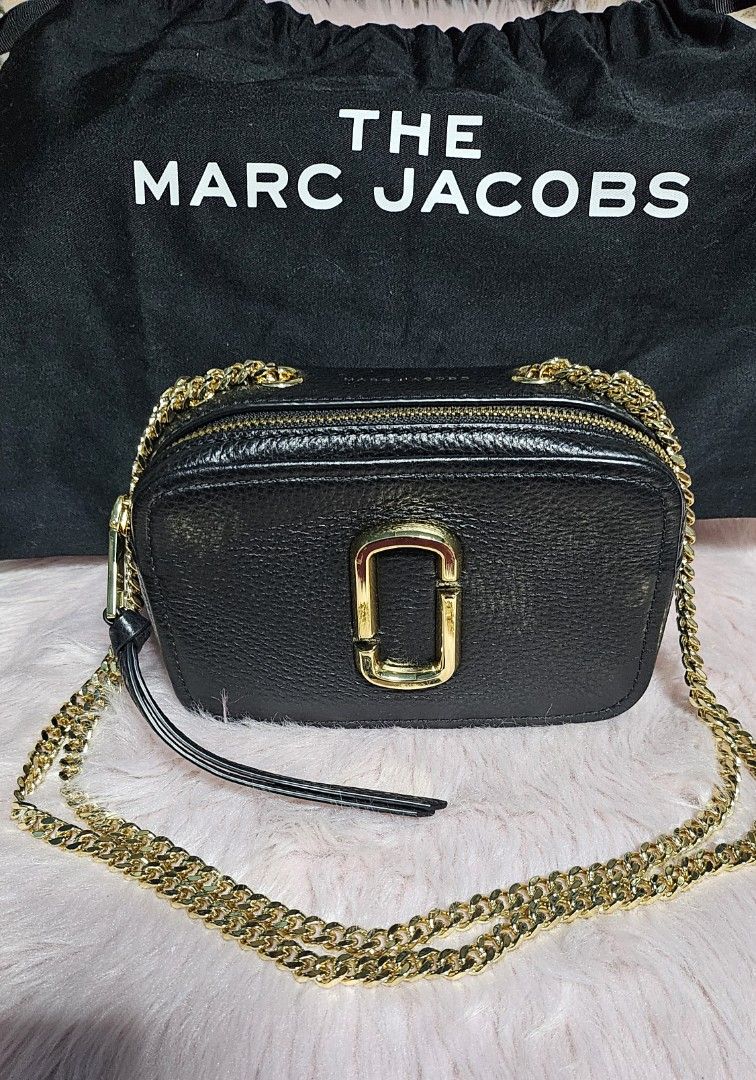 Marc Jacobs (Category: Luxury Bags & Wallets) located in Quezon City. Submitted by kcpinkheart (Listing ID 1430859524, Image 1). Description: Original Marc Jacobs Glam Shot 17 pm for inquiries.