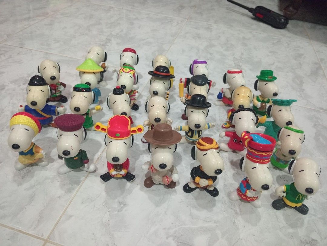 McDonald's Snoopy World Tour 2 Figurines, Hobbies & Toys, Toys & Games ...