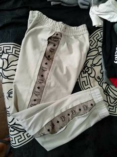 (Category: ) located in . Submitted by chie1982 (Listing ID 1430962429, Image 1). Description: .