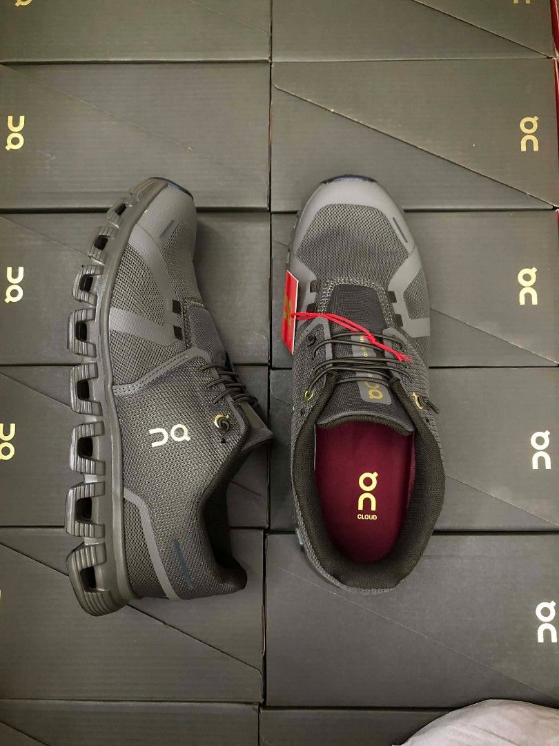 MEN'S ON CLOUD 6 (Category: Sneakers) located in Manila. Submitted by directsuppliermla (Listing ID 1430800794, Image 3). Description: .