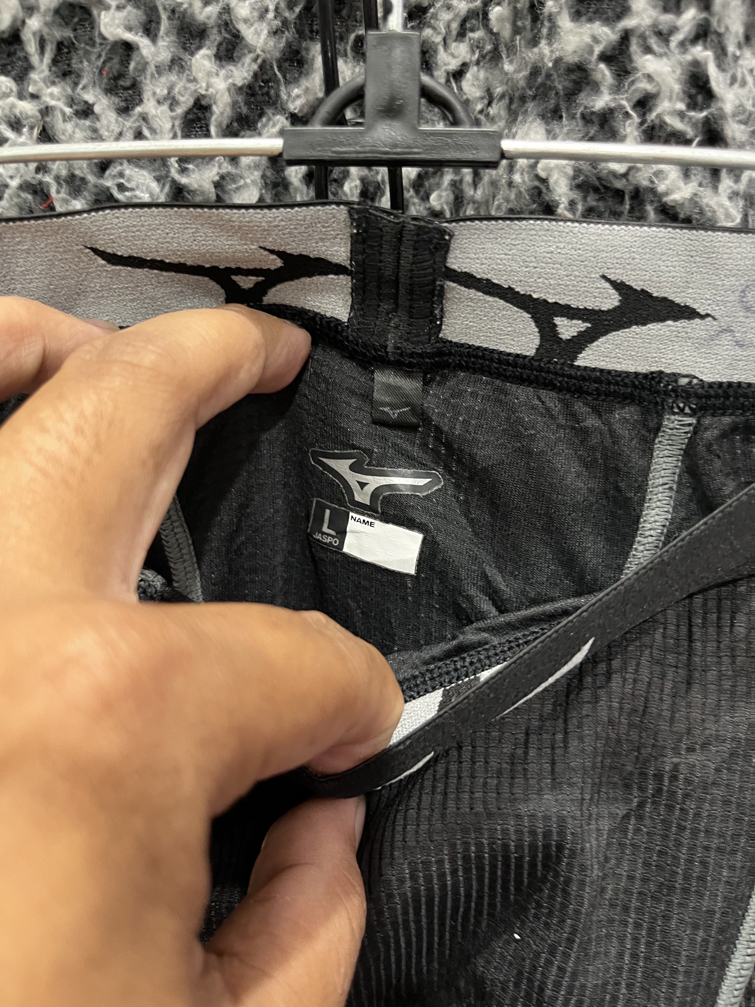 Mizuno Baseball Compression Short | Size L (Category: Underwear) located in General Trias. Submitted by zrchustle.604 (Listing ID 1430833168, Image 2). Description: auth.