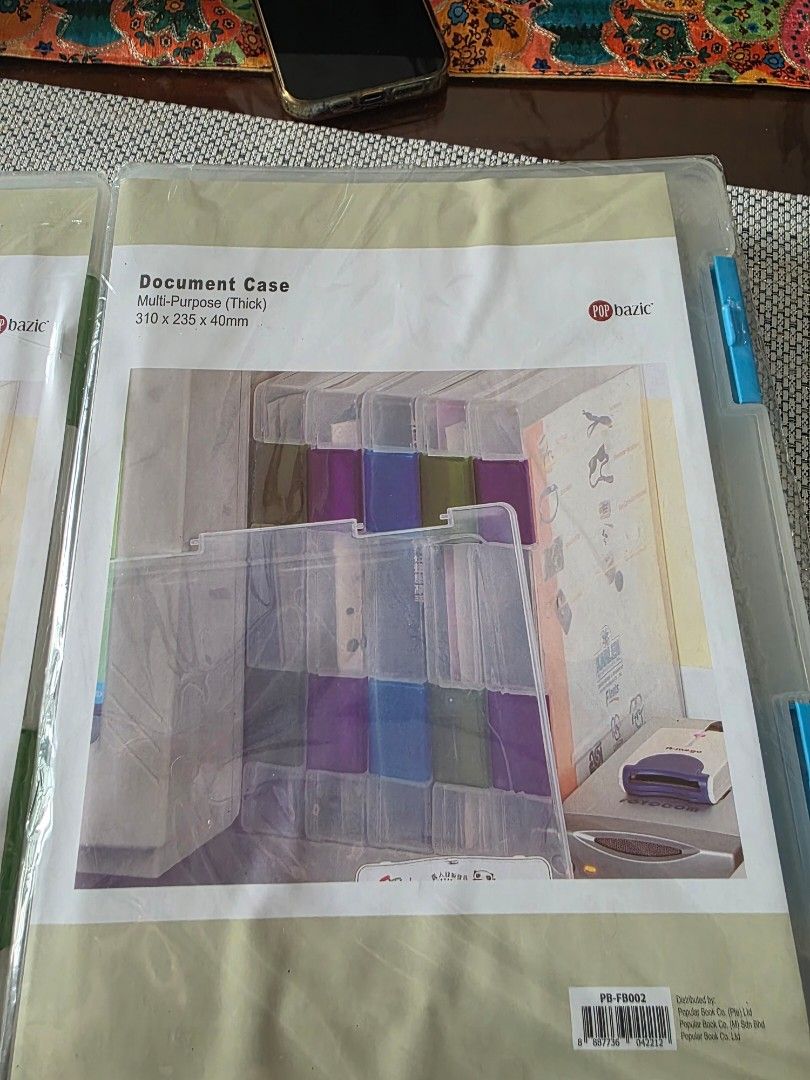 Multi-Purpose Document Case (Category: Everything Else) located in Singapore. Submitted by yasmine90 (Listing ID 1430852287, Image 2). Description: Two pcs of Brand new Dcoument case. 310×235×40mm. Good for A4 size..