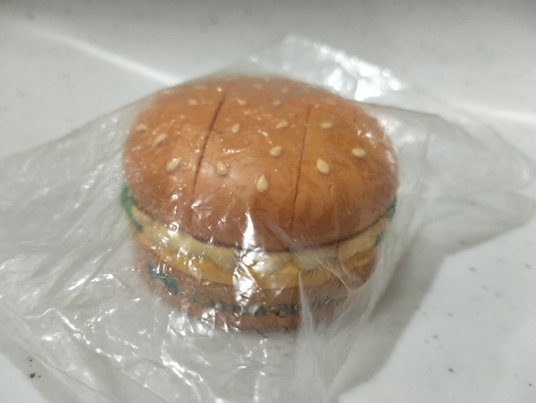 New Cathay Pacific Burger Puzzle Toy (Category: Board Games & Puzzles) located in Baguio. Submitted by toys_of_yesteryear (Listing ID 1430932771, Image 3). Description: 📌loc. Baguio ------------------------- “If your offer is accepted, please stay in touch and keep the seller updated. Open communication helps ensure we don’t waste each other’s time.” -------------------------- 📌 Brand: Cathay Pacific 📌 Burger puzzle Toy. Hard to find item. Imp