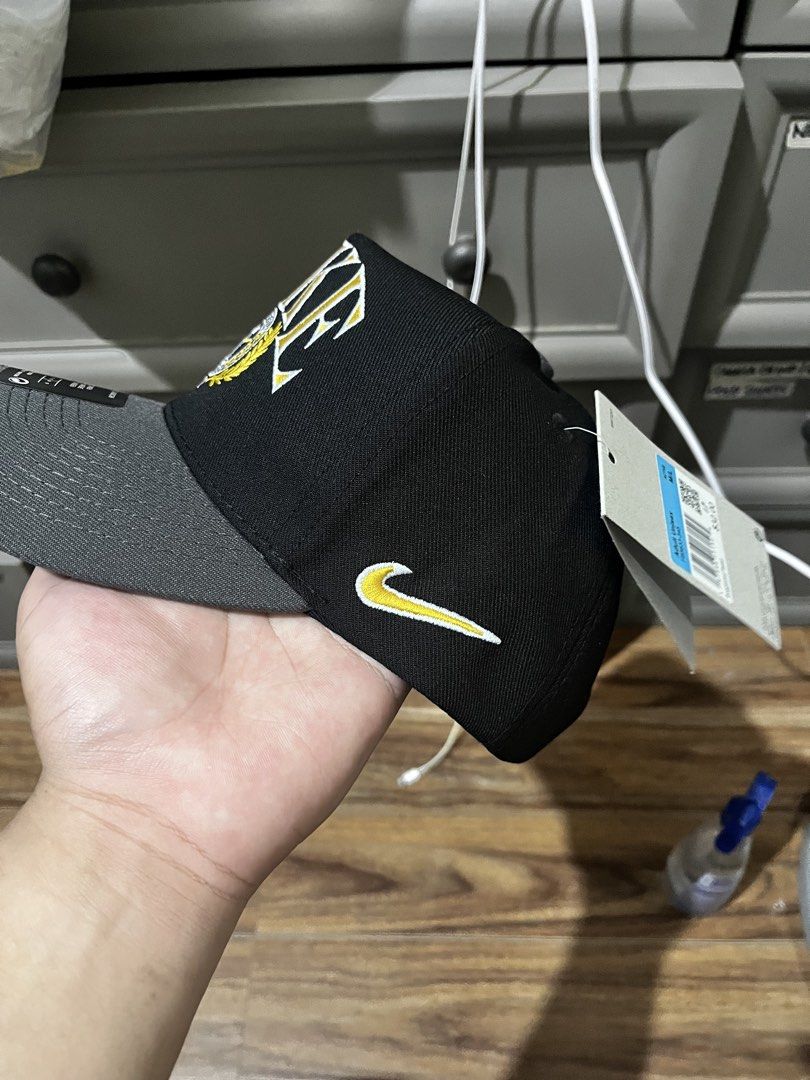 Nike Rise (Category: Caps & Hats) located in Zamboanga. Submitted by whereareyounow00 (Listing ID 1430846359, Image 2). Description: rfs: di kasya sa ulo authentic complete tags.