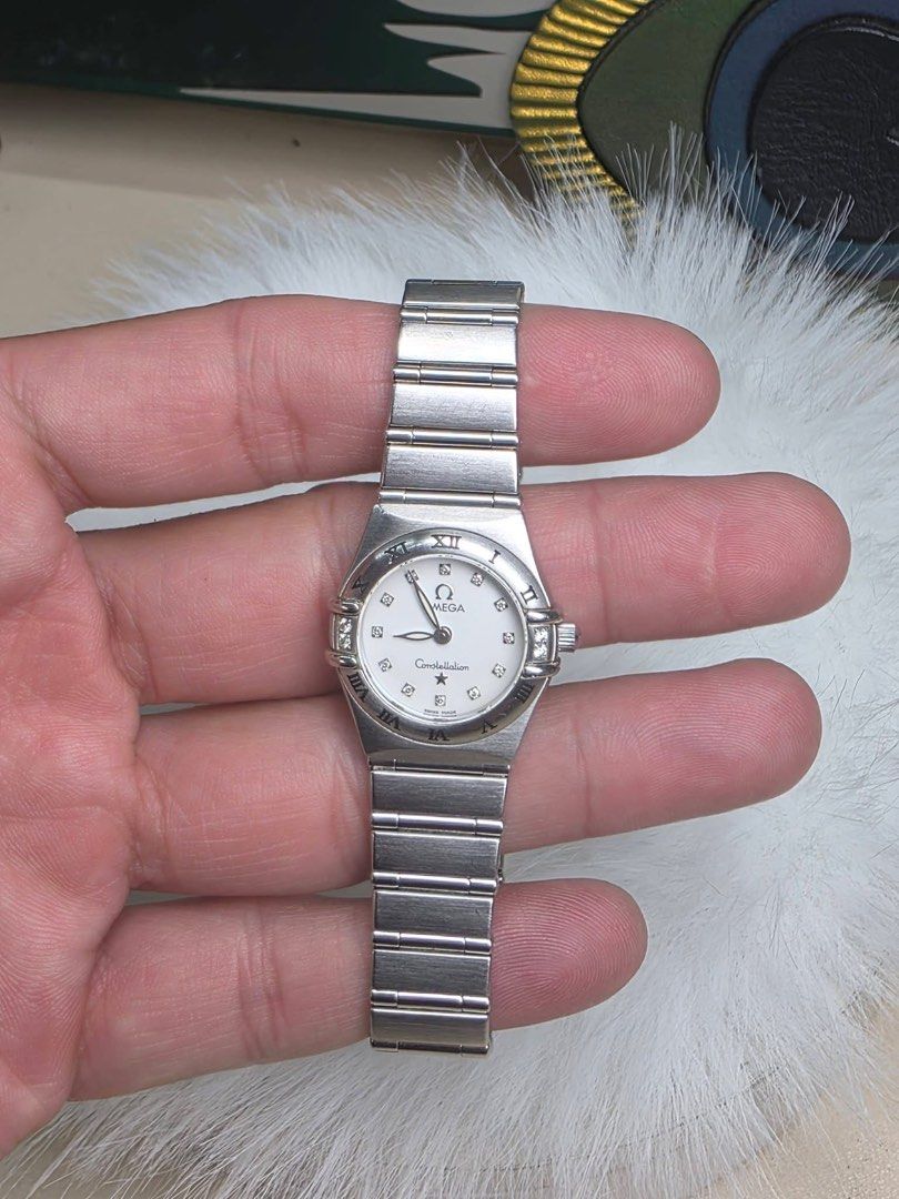 Omega Constellation Ladies (Category: Luxury Watches) located in Manila. Submitted by sg.vault (Listing ID 1430979185, Image 3). Description: Market value: ₱90,000 OMEGA CONSTELLATION LADIES Ref. No. - 1571.71 9.5/10 ratings. (Mint Condition) With box, card holder (no card) and manual Swissmade Sapphire Glass Quartz 24mm case diameter 22 links MOP dial Retail ready.