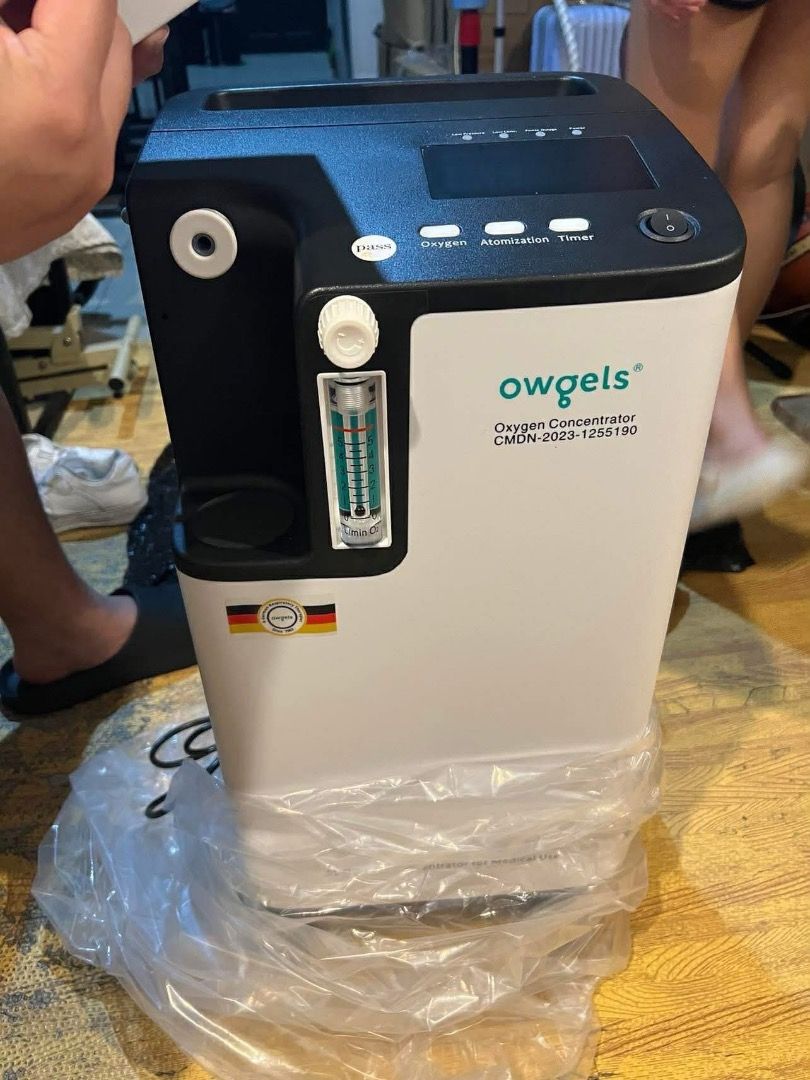 Owgels 5L Oxygen Concentrator (Category: Medical Supplies & Tools) located in Pasig City. Submitted by angelaboo__ (Listing ID 1430865214, Image 1). Description: For Sale: Owgels Heavy Duty Oxygen Concentrator 5L PRICE NEGOTIABLE!! Condition: Used for short time only-Like New, no box. Can deliver for free within Greenwoods/Pasig Area Quiet and easy to operate. Complete Parts & Inclusions. • Power : 308W • Average sound pressure level:42dB (A) • O