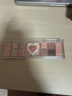 (Category: ) located in . Submitted by affordablecutestuff (Listing ID 1430938842, Image 1). Description: .