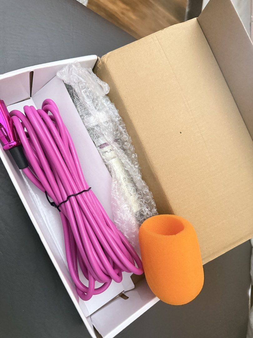 Platinum KS-9000H Dynamic Microphone (Category: Microphones) located in Manila. Submitted by decluttering_cavite18 (Listing ID 1430851709, Image 3). Description: Selling this brand new Platinum KS-9000H dynamic microphone. Includes a pink cable and an orange foam cover. Only tried it. 💯 brand new condition. RFS bibili nang ibang microphone. Last price posted. No low ballers pls.