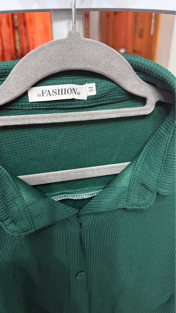 Polo Medium Green (Category: Tshirts & Polo Shirts ) located in Caloocan City. Submitted by _.helloItsMe (Listing ID 1430872352, Image 3). Description: Never used RFS: User is Large.