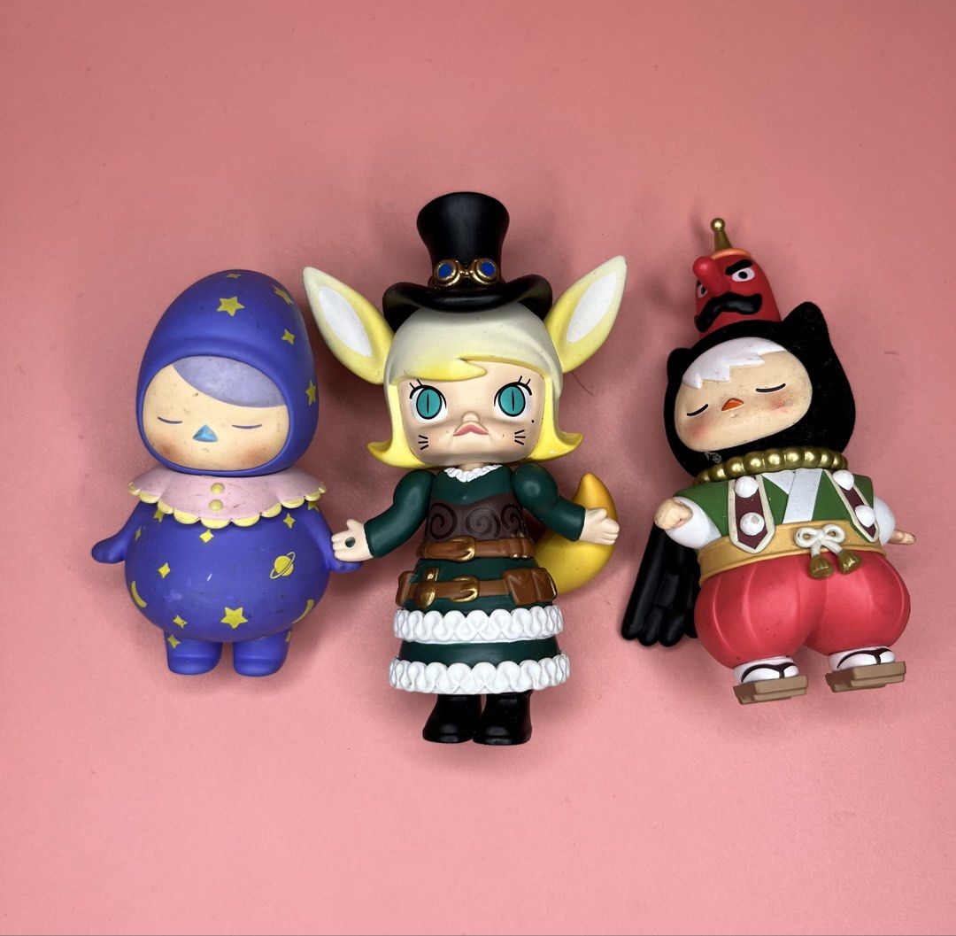 Popmart Toy Bundle (Category: Designer & Blind Box Toys) located in Caloocan City. Submitted by snapshop_ph (Listing ID 1430844918, Image 1). Description: Sold as set Popmart markings Incomplete set.