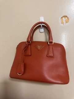(Category: ) located in . Submitted by ks2go (Listing ID 1430820038, Image 1). Description: .