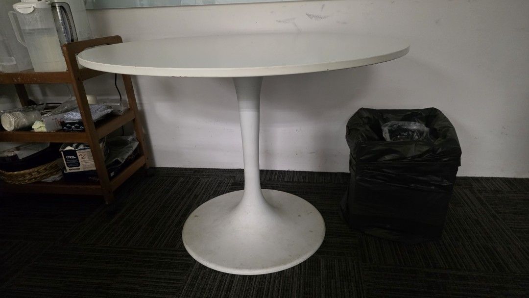 Round Table (Category: Tables & Sets) located in Singapore. Submitted by sim_racing_studio (Listing ID 1430812049, Image 2). Description: round dining table diameter 105 cm height 75cm self collect at bishan junction 8 office give ur best offer and collect.