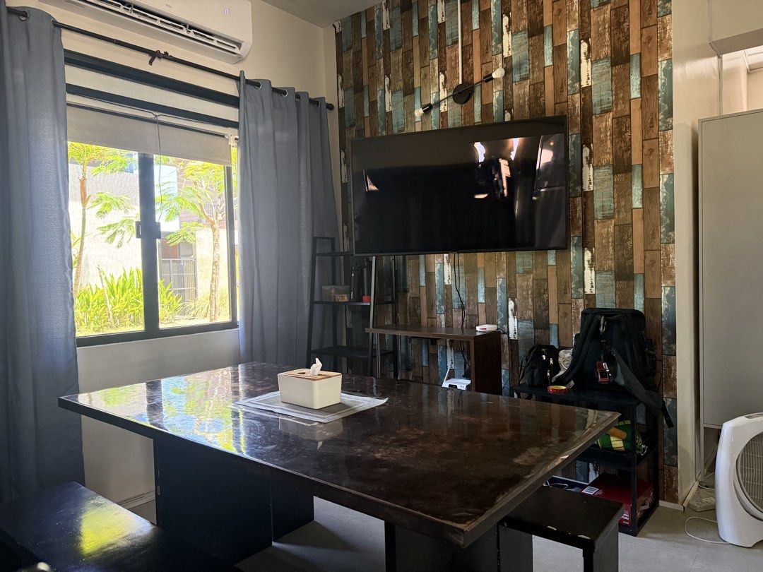 Seafront Residences beach home (Category: House & Lot) located in Mandaluyong City. Submitted by babycakesshop (Listing ID 1430936367, Image 3). Description: Selling 17M Seafront Residences San Juan Batangas 7th house from the beach 200sqm lot area 3BR 2t&b 1 toilet 1 powder room Living room Dining room Patio Service area Waterpump Water filter Solar panels Aircon Tv Internet Cctv cameras.