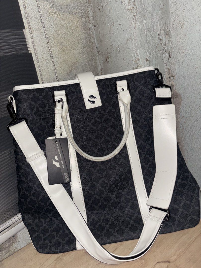 Authentic Shigetsu Signature KAWANISHI Monogram Leather (Category: Luxury Bags & Wallets) located in Antipolo. Submitted by thriftyeph (Listing ID 1430868933, Image 1). Description: Code: C163 Shigetsu Signature KAWANISHI Monogram Leather Tote Bag for Men and Women Sling Bag Office Bag Documents Bag for Women and Men Never been used. With tags but no bag. No issue, di lang nagustuhan. ✨ DETAILS * Can carry a laptop, phone, power bank, wallet, umb