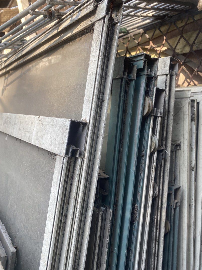 Sliding window (Category: Construction & Building Materials) located in Manila. Submitted by paulineogaya (Listing ID 1430935262, Image 1). Description: Sliding window iba iba presyo dahil iba iba size Loc: candelaria quezon Pwede rin pa manila.