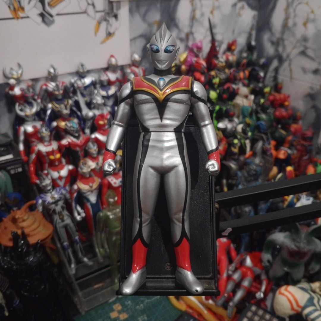 SOFUBI ULTRAMAN EVIL TIGA (Category: Figurines & Statues) located in Johor Bahru. Submitted by izu_collection (Listing ID 1430972755, Image 1). Description: ✨WANT TO SELL✨ 🌿 SOFUBI 6.5INCH NAME:EVIL TIGA CONFIRM 9/10 BERMINAT BOLEH DM HARGA SUDAH TERMASUK POSTAGE ✅✅.