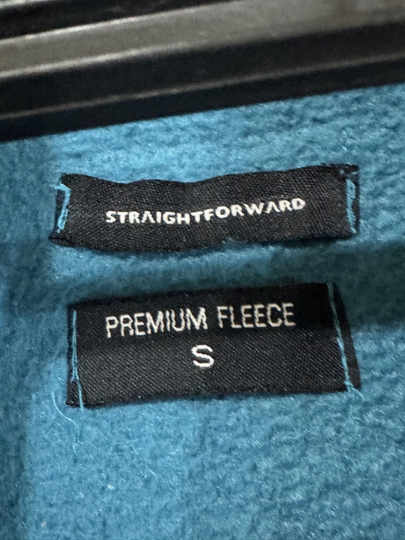Straightforward Premium Fleece Hoodie - Small (Category: Hoodies) located in Bacoor. Submitted by brianluistro (Listing ID 1430872407, Image 2). Description: - Straightforward Premium Fleece Hoodie - Size: Small - Condition: Good - Features: Soft fleece material - Design: Classic and versatile.