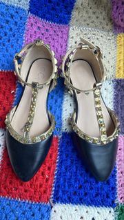(Category: ) located in . Submitted by thriftnthrive (Listing ID 1430898027, Image 1). Description: .
