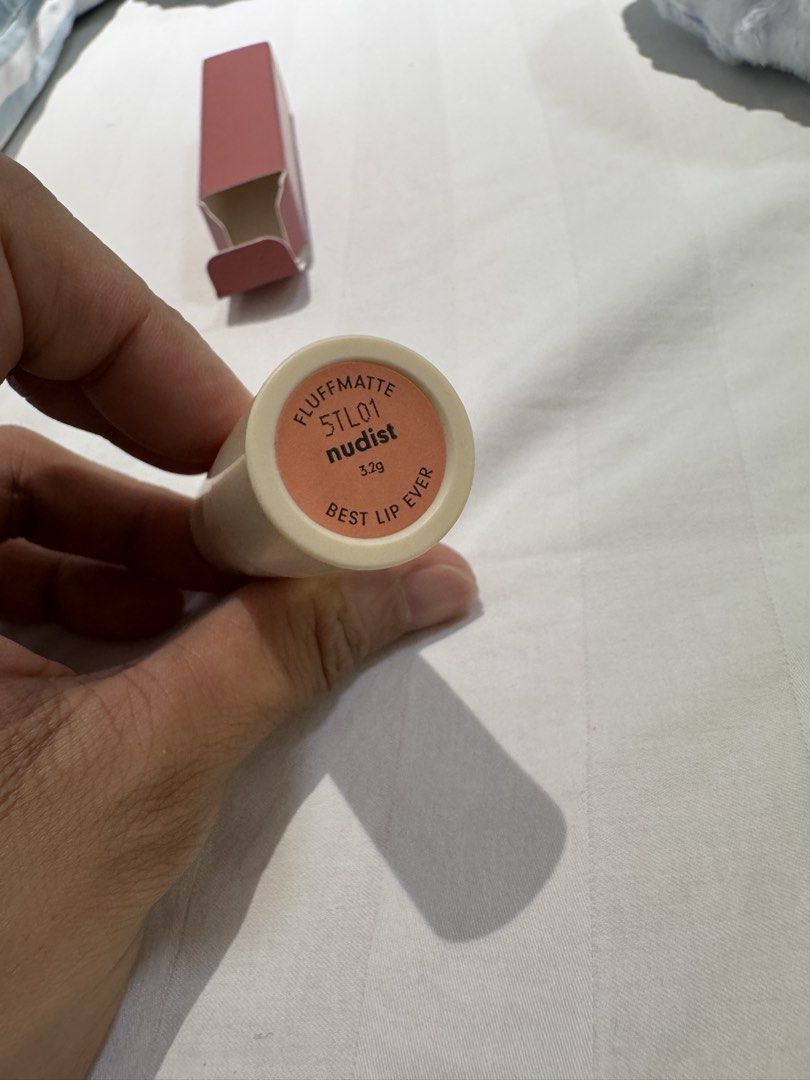 Sunnies Face Fluffmatte Lipstick - Nudist (Category: Makeup) located in Cainta. Submitted by littlemissvietnam (Listing ID 1430887939, Image 2). Description: Sunnies Face Fluffmate [Weightless Modern Matte Lipstick] Nudist.