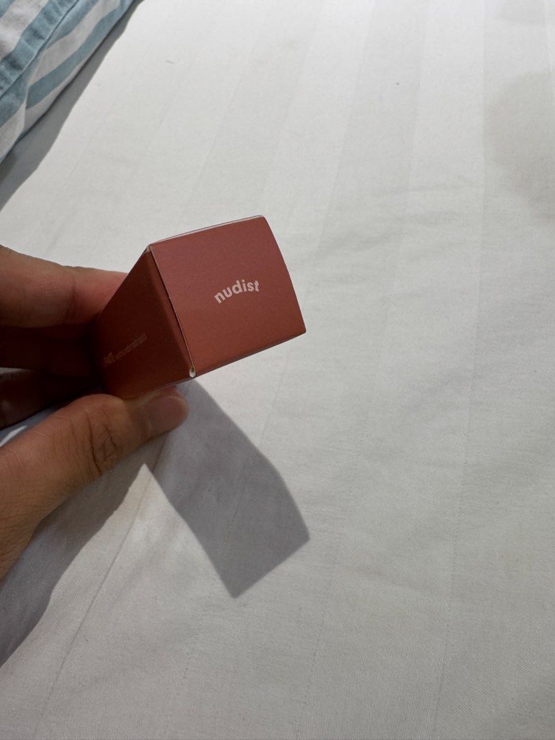 Sunnies Face Fluffmatte Lipstick - Nudist (Category: Makeup) located in Cainta. Submitted by littlemissvietnam (Listing ID 1430887939, Image 3). Description: Sunnies Face Fluffmate [Weightless Modern Matte Lipstick] Nudist.