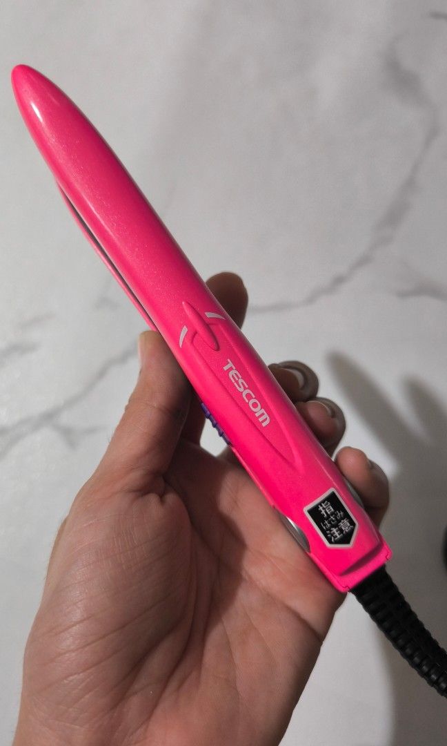 Tescom mini hair iron from Japan (Category: Hair) located in Cavite. Submitted by csl_corner (Listing ID 1430809581, Image 1). Description: TESCOM mini hair iron from Japan 💯 Authentic Original from Japan 110volts.