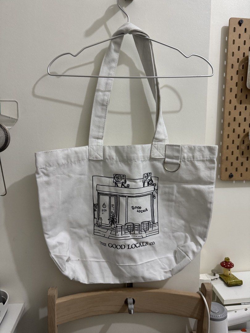 The Good Locals Co. Tote Bag (Category: Tote Bags) located in Makati City. Submitted by gabisabi (Listing ID 1430942633, Image 1). Description: .