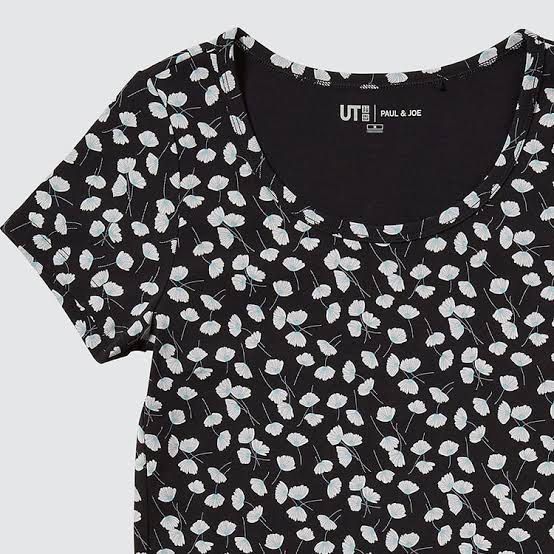 Uniqlo Blouse (Category: Blouses) located in Talisay. Submitted by kuronuma (Listing ID 1430846828, Image 2). Description: - crop top - super comfy - barely used - Gcash / BPI.