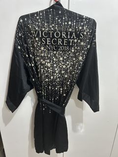 (Category: ) located in . Submitted by whatnotshop (Listing ID 1430852885, Image 1). Description: .