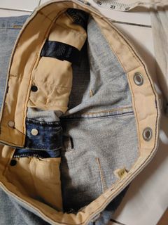 (Category: ) located in . Submitted by MyWardrobe_99 (Listing ID 1430941645, Image 1). Description: .