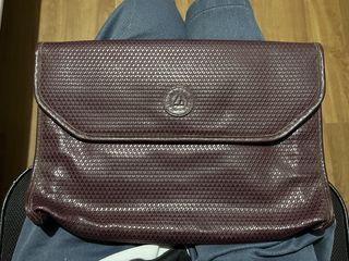 (Category: ) located in . Submitted by urbestplug (Listing ID 1430868799, Image 1). Description: .