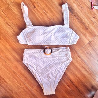 (Category: ) located in . Submitted by nixiesthrift (Listing ID 1430874235, Image 1). Description: .