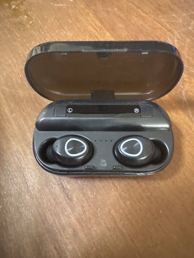 Wireless Earbuds with Charging Case